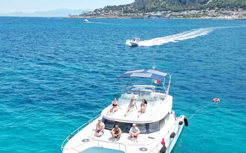 Palermo: Full-Day Catamaran Tour with Lunch and Snorkeling Included