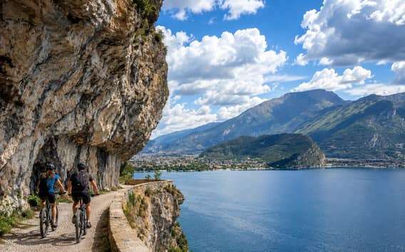 Torbole sul Garda: e-MTB-tocht over de Ponale naar het Ledromeer