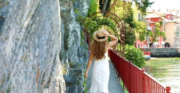 Milano: Lago di Como, Bellagio e Varenna con tour privato in barca