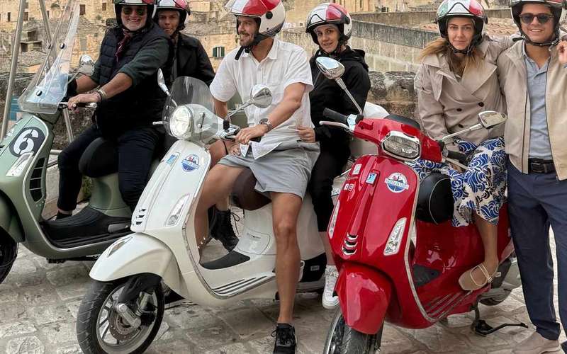 Vespa-túra Materában: Sassi, barlanglakás és Murgecchia