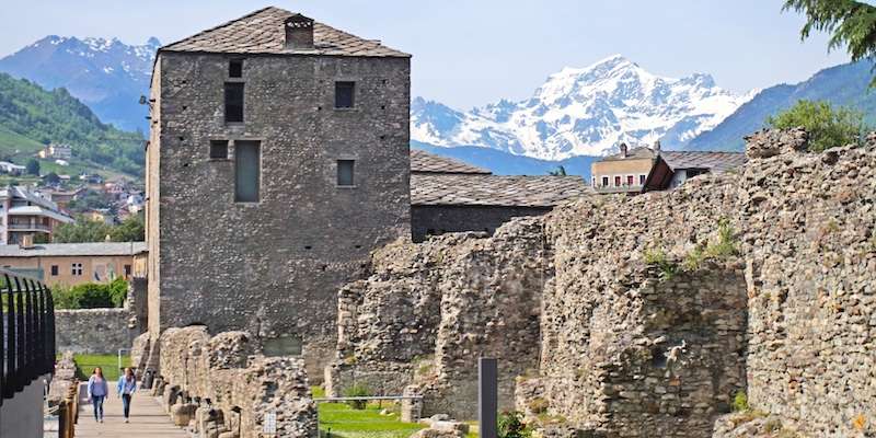 Aosta római falai és tornyai