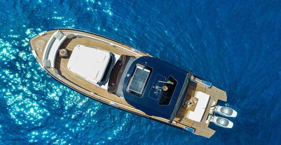Taormina: Passeio de barco ao pôr do sol com observação de golfinhos