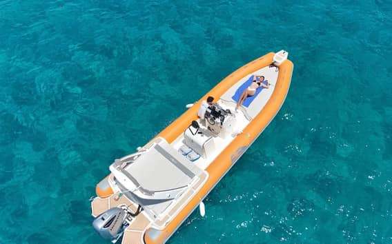 Passeio de barco em Capo Gallo com snorkelling e transfer