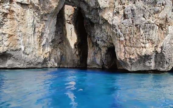 VÝLET NÁVŠTĚVA JESKYNÍ SANTA MARIA DI LEUCA