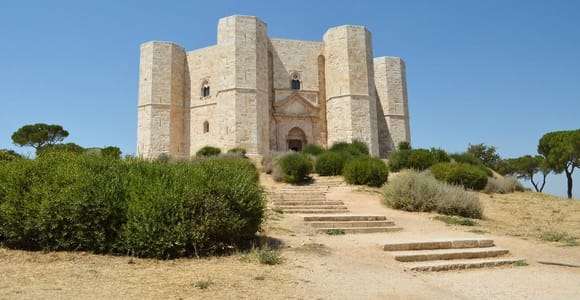 Andria: zwiedzanie Castel del Monte z przewodnikiem i biletem wstępu