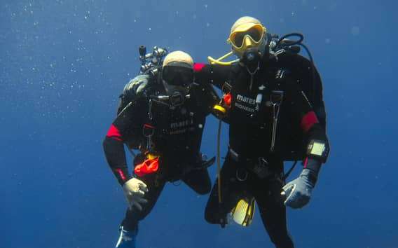 Catania: Golf-Tauchgang Tour mit Meeresbiologe