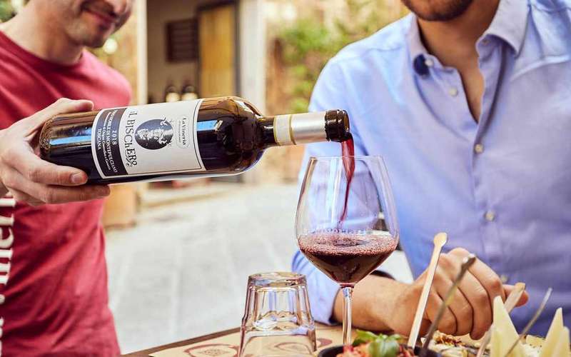 Borkóstoló a Vineria di Cortonában, három borral
