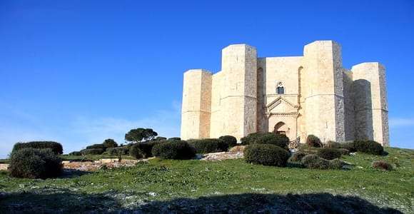 Excursão ao Castel del Monte com traslado de Trani