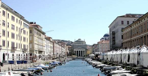 Tour privato di Trieste a piedi