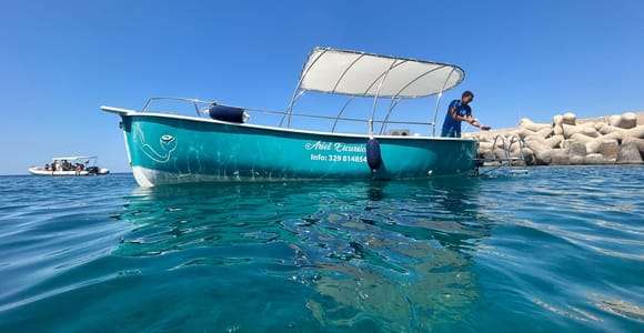Santa Maria di Leuca: 3-Hour Boat Ride with Aperitif and Swimming Stops