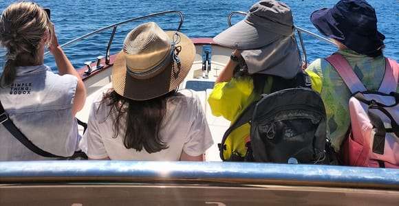 Viagem de barco de Castro a Malepasso