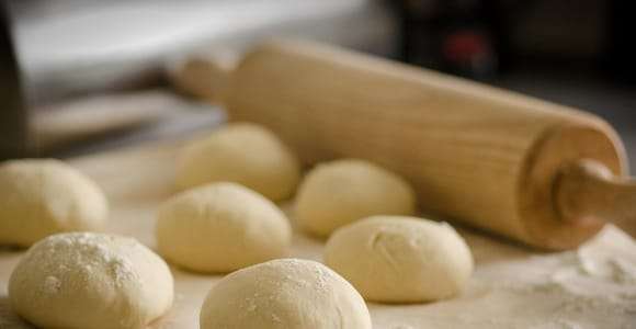 Taormina: Aula de fabricação de pizzas com almoço e degustação de vinhos