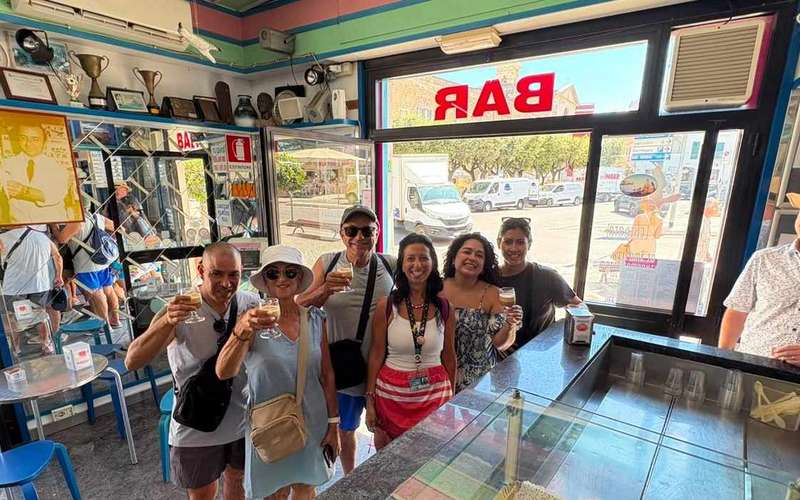 Polignano a Mare: streetfood-túra kóstolókkal és borral