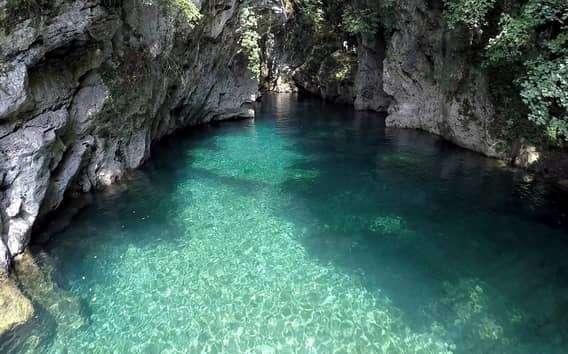 Canyon Zip Line a Bagni di Lucca: parco avventura nel canyon