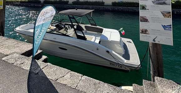 Riva del Garda : visite guidée en bateau à moteur de luxe avec skipper
