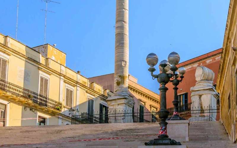 Brindisi: Idegenvezetés a római kikötőben