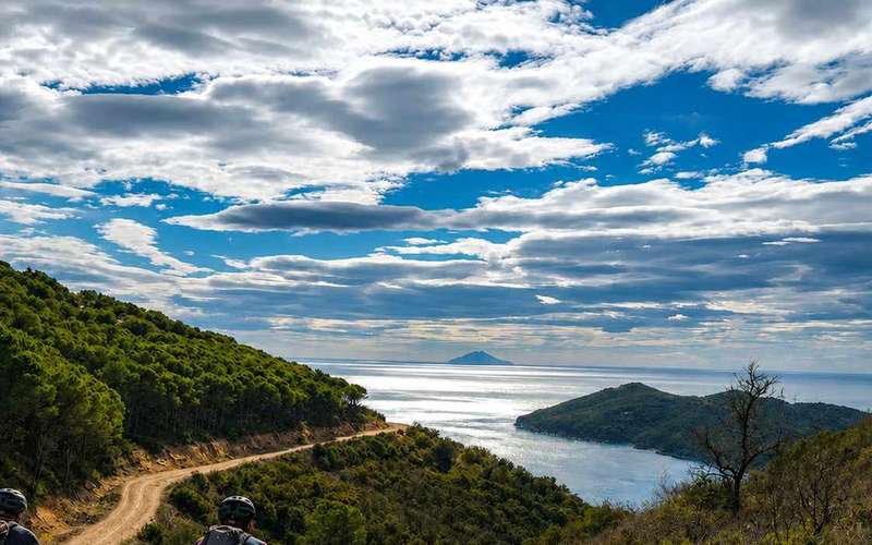 Portoferraio: e-bike tour to Capo Stella on the Island of Elba