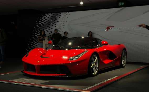 Ferrari Pavarotti Museumspass: Modena und Maranello in zwei Tagen
