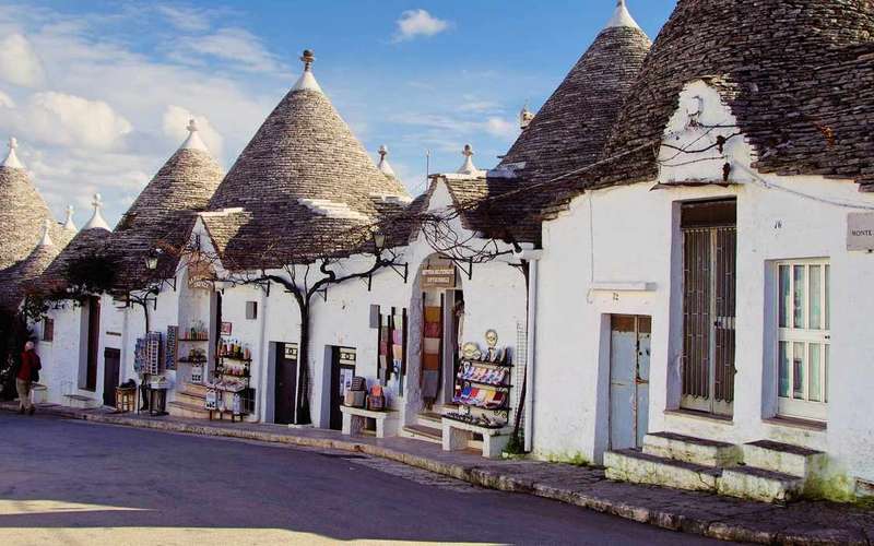 Kiscsoportos minibuszos túra: Alberobello, Monopoli, Polignano a Mare