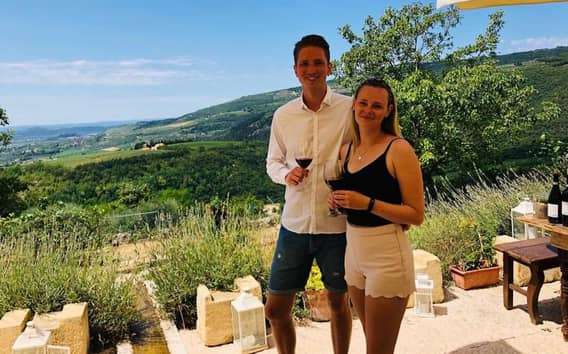 Verona: Visita a viñedos y bodegas con cata de vinos