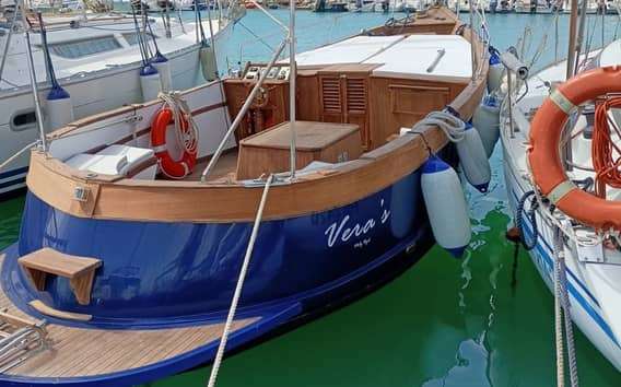 Bari mit dem Boot: Bewundere die Stadt vom Meer aus mit Aperitivo
