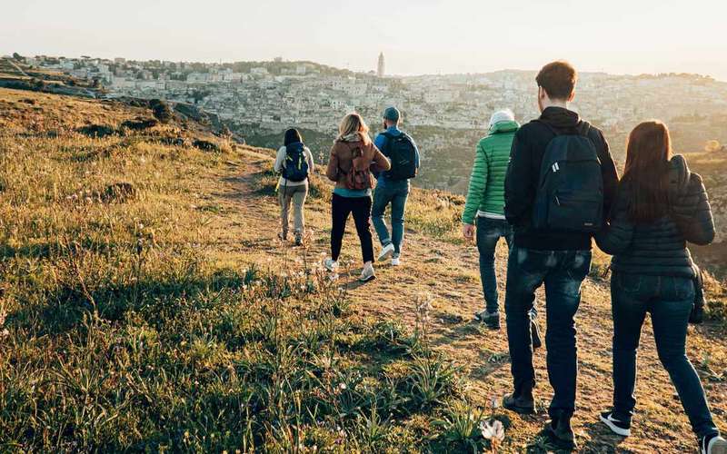 Murgia Timone naplementés túra Materából sziklatemplomokkal