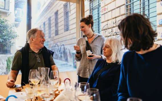 Degustação de vinhos em Palermo: cinco rótulos e petiscos