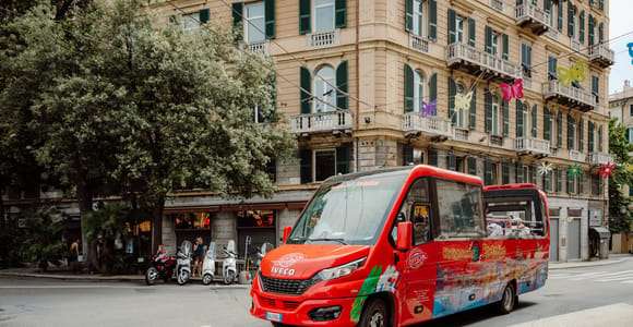 De Gênes : transfert aller-retour à Portofino en bus à toit ouvert
