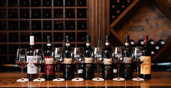 Montalcino: Degustace prémiových vín s lehkým obědem a prohlídkou