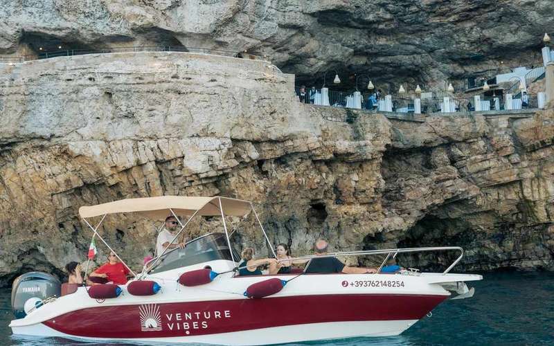 Monopoli: Exclusive Shared Boat Tour