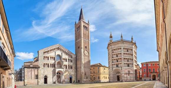 Parma: Private guided city tour with a local guide