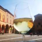 Wijnwandeling Bologna met sommelier langs enoteca's en osteria's