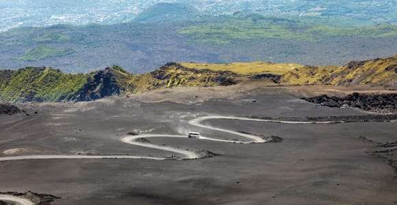De Taormina: Excursão ao Monte Etna a 2900 m com teleférico