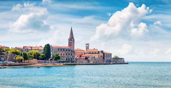 Au départ d'Umag : Croisière d'une journée à Poreč avec déjeuner et baignade