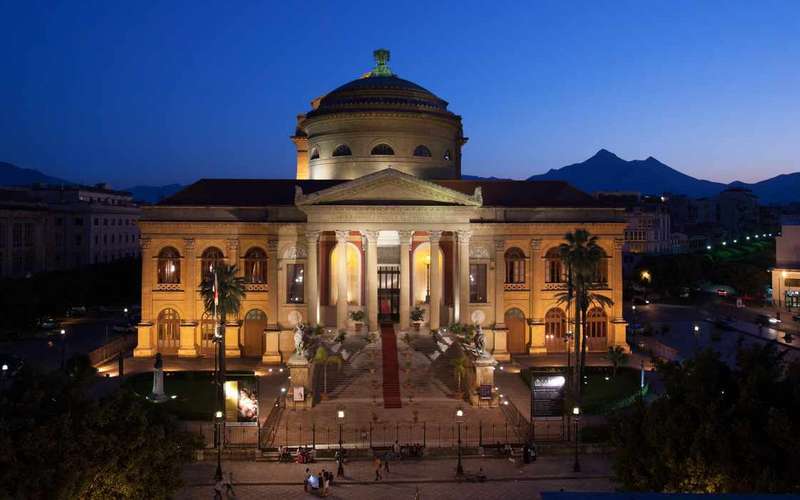Teatro Massimo vezetett túra: nézőtér, színpad, királyi páholy