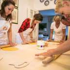 Lezione di cucina a Rimini: pasta e tiramisù in casa