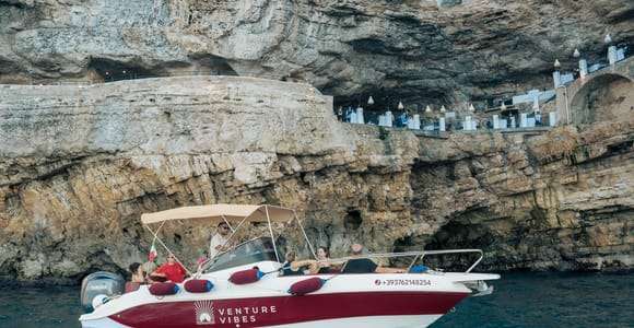Monopoli: Exclusivo tour en barco compartido