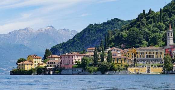 Varenna: Gemeinsame Bootstour zum Comer See