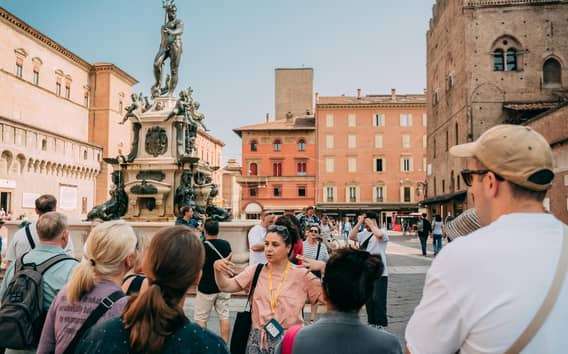 Rundgang durch Bologna mit Aussichtsturm und Archiginnasio
