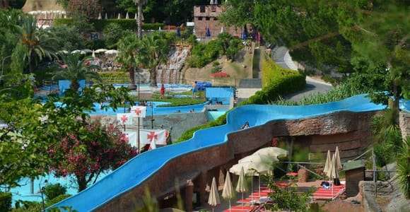 Albenga: Biglietto d'ingresso a data aperta Parco Acquatico Le Caravelle