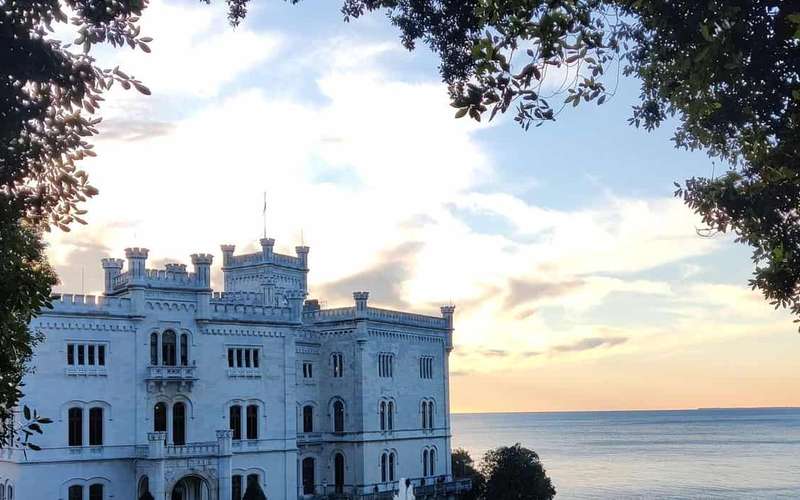 Miramare Castle Entry Ticket with Museum and Park
