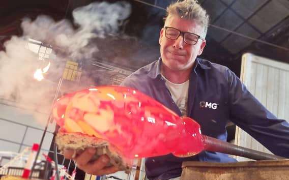 Espectáculo de Soplado de Vidrio Visita la Fábrica y Exposición de Vidrio de Murano OMG