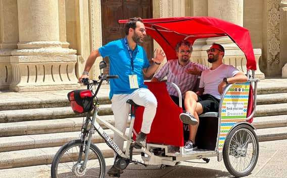 Bari: Fahrrad-Rikscha-Stadtrundfahrt