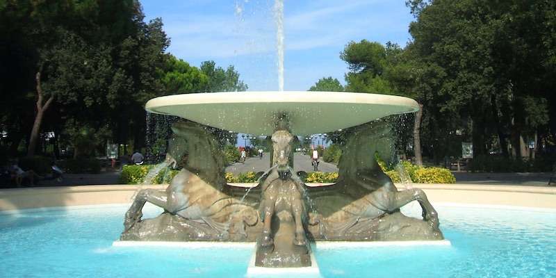 Four Horses Fountain