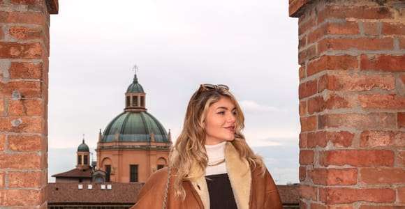 Bologna: Audioguide zum Uhrenturm und Verkostung