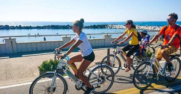 Pise : visite guidée à la mer en E-Bike
