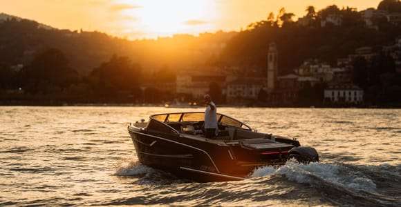 Lago di Como: Tour in barca in gruppo o privato