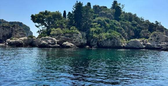 Depuis Messine : sortie en bateau à la découverte d'Isola Bella et de Taormine