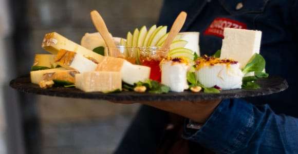Comer See: Käse- und Weinverkostung in Valsassina