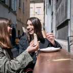 Parmai ételtúra öt korú Parmigiano sajttal és sonkával
